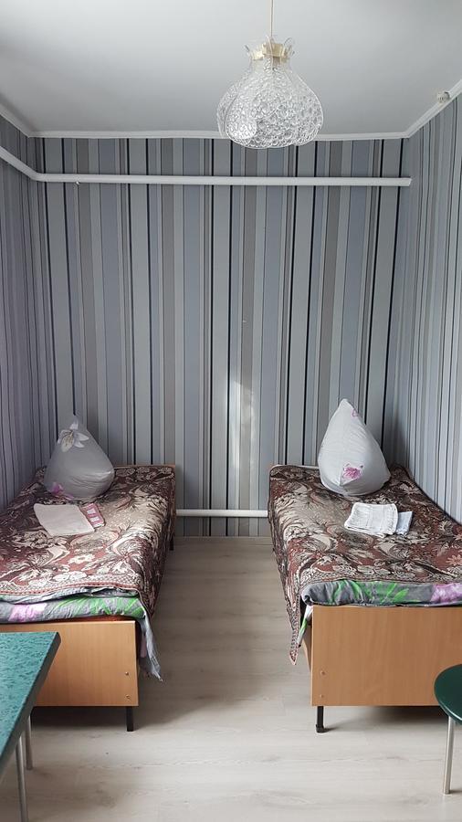 Glamour Hotel Luhyny エクステリア 写真