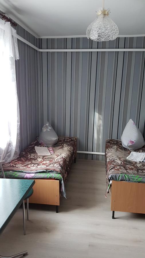 Glamour Hotel Luhyny エクステリア 写真